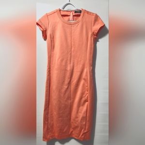 Icône Peach T-Shirt Dress